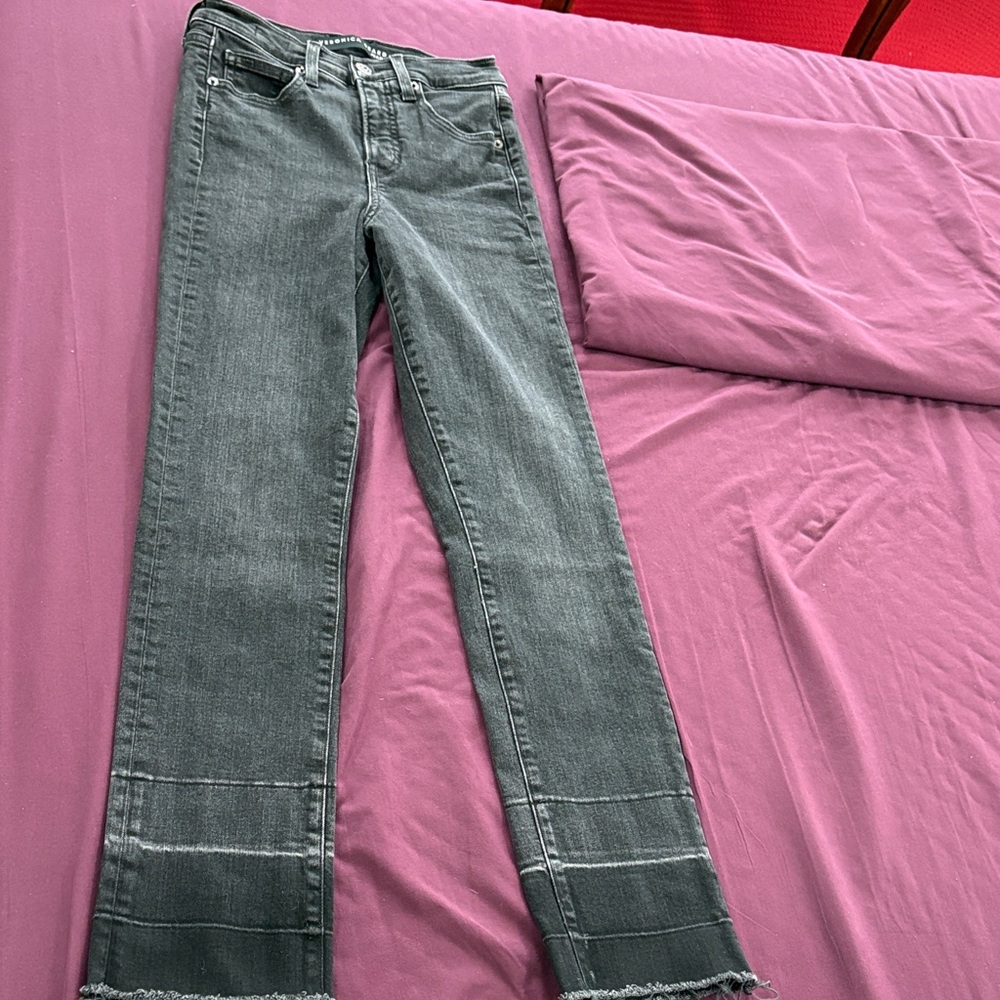 Veronica Beard Women's Black Jeans